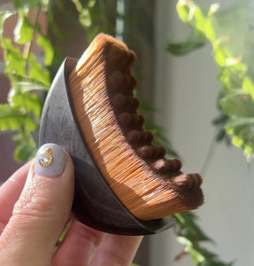 Lymphatic Contour Face Brush